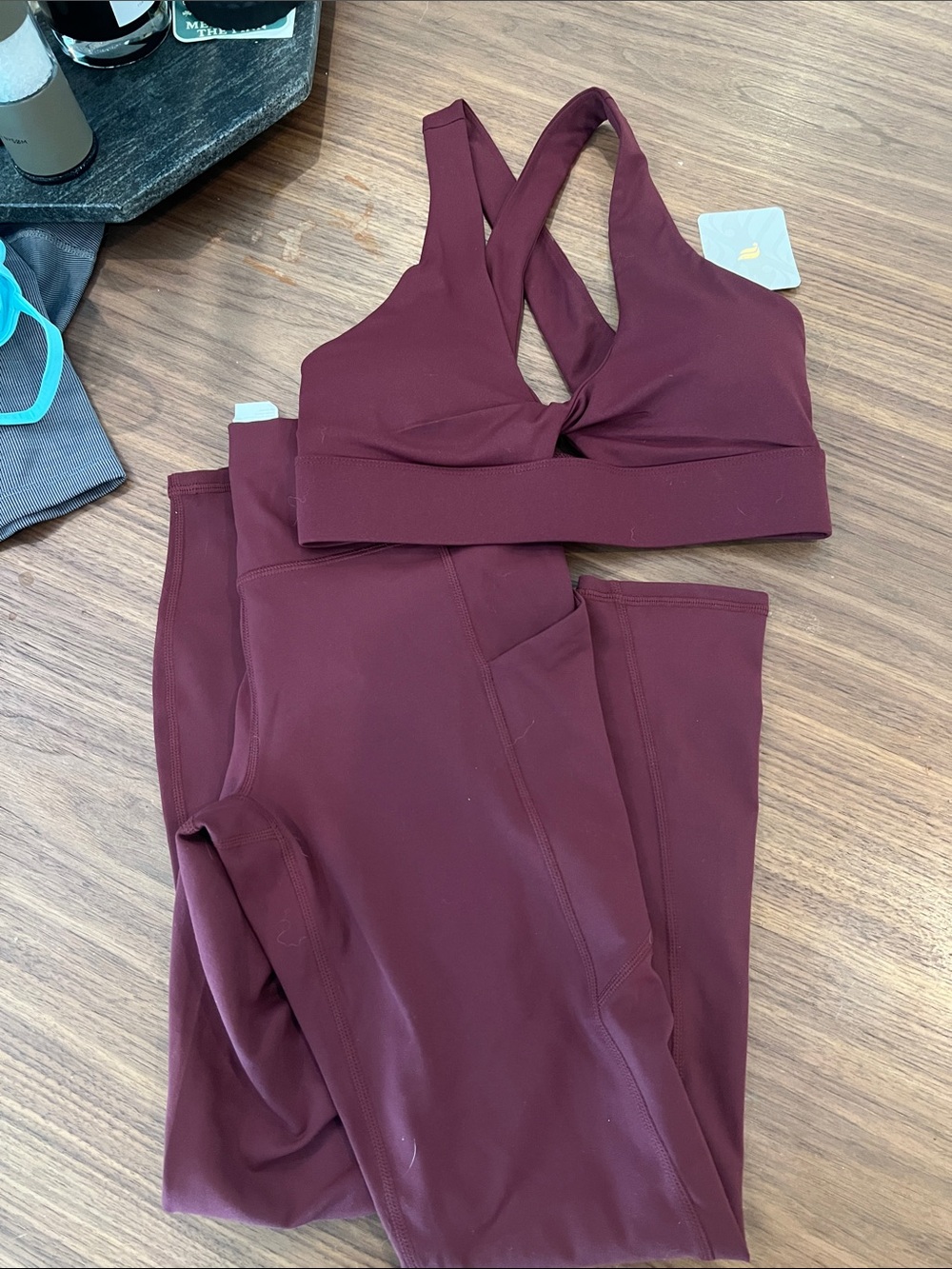 NWT Fabletics Women's Burgundy Active Leggings & Sports Bra Set XS top S bottom